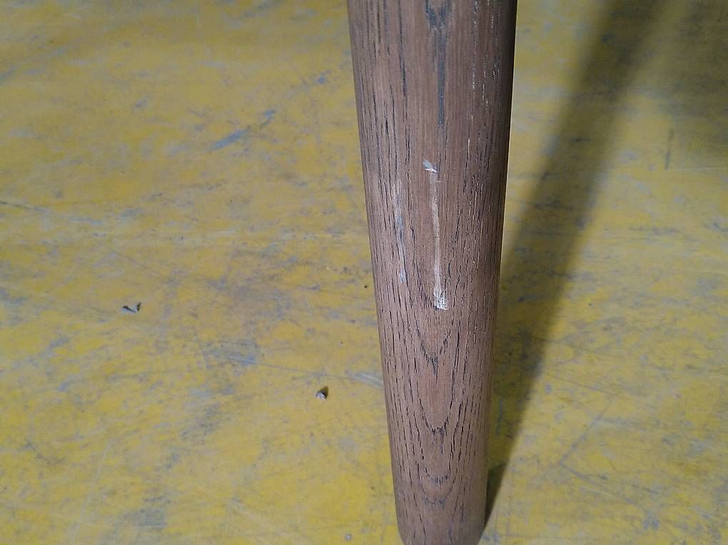 Tavoli: Table Base Coupe, Muuto – Usato da Bern venduto da daskannweg 4