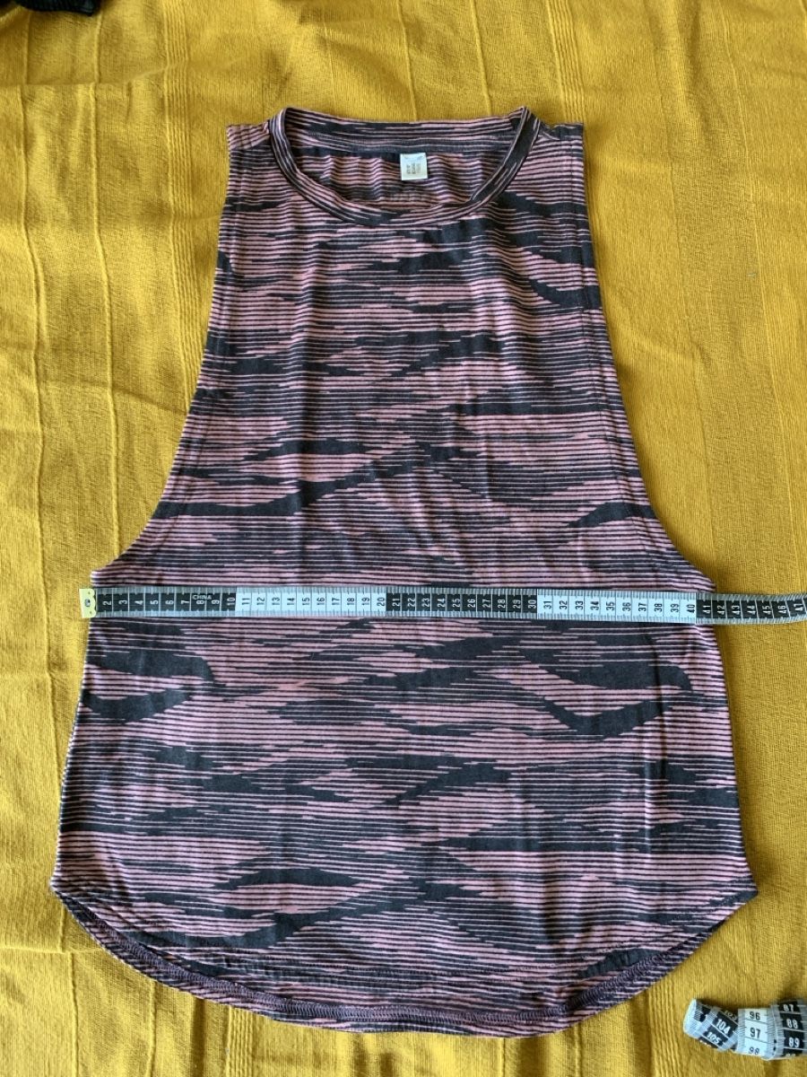 Adidas Tops: Adidas Top ca. S – D'occasion à Winterthur par Samu-V 1