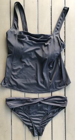 Tankini schwarz mit zwei Slips, Gr. 52