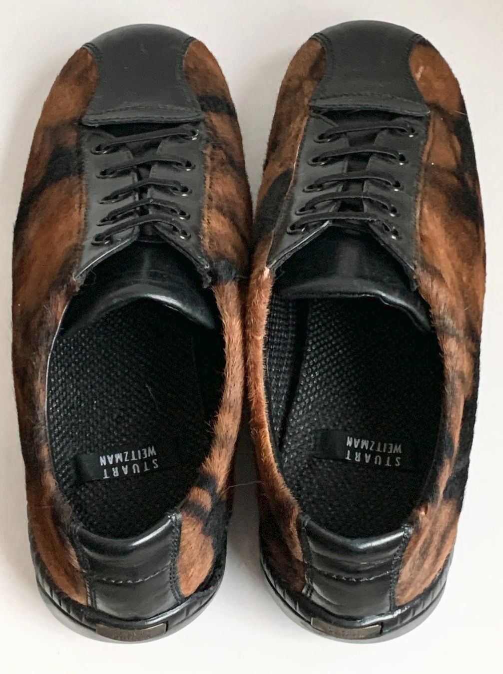 Stuart Weitzman Scarpe da donna: Sneakers mit Kunstfell - STUART WEITZMANN, Gr.36 – Usato da Birsfelden venduto da Emporio82