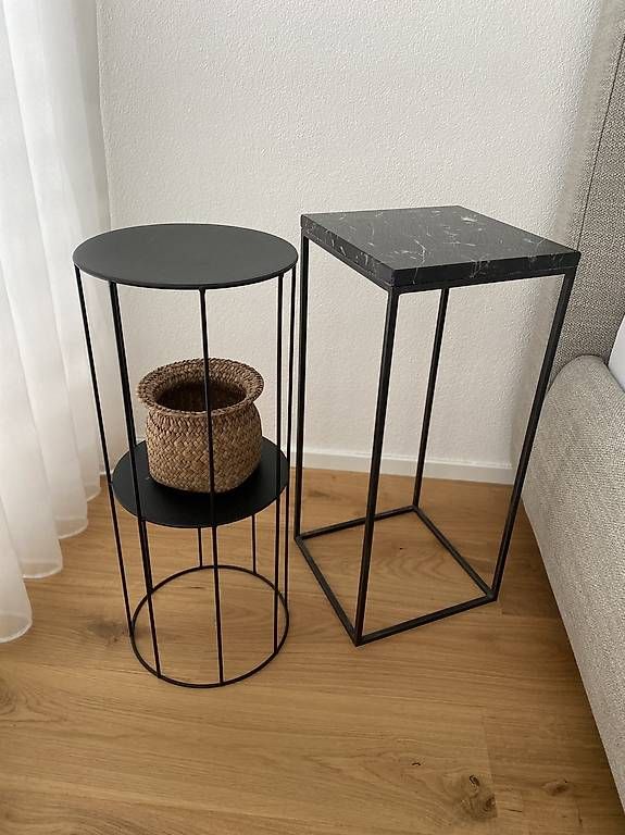 Comodini: 2 stylische Nachttische – Usato da St. Gallen venduto da Nobra001 1