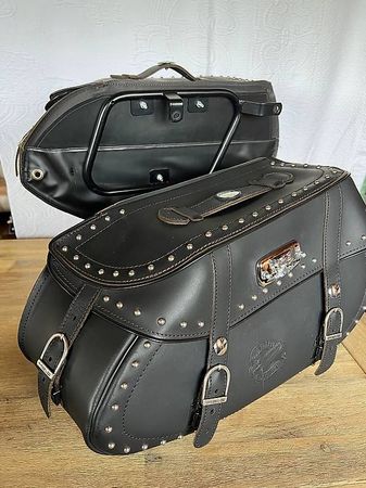 Sacoches en cuir Held pour moto custom