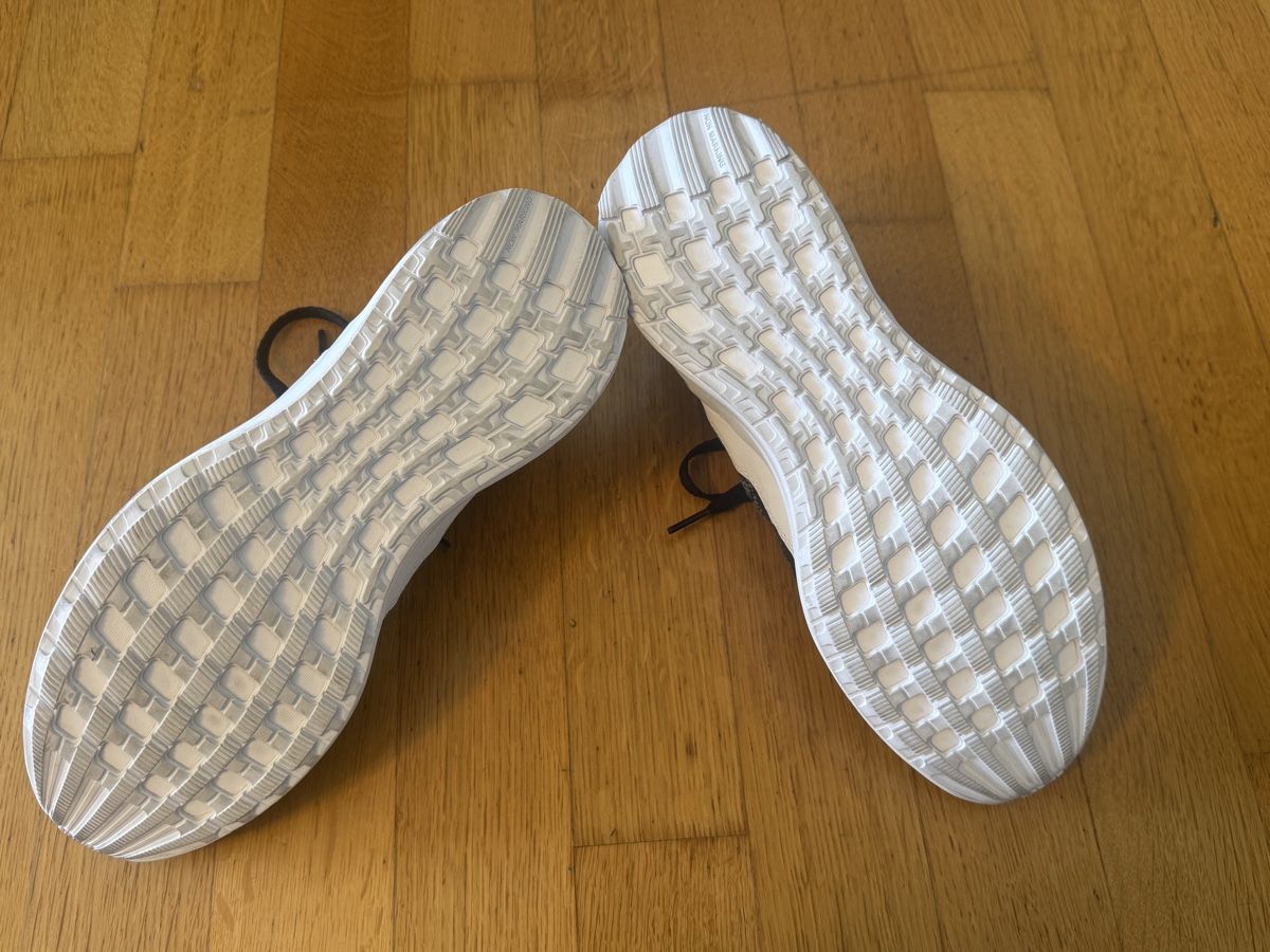 Adidas Scarpe da uomo: Adidas Hallenschuhe, 39 1/3 – Usato da Zürich venduto da s.o13 3
