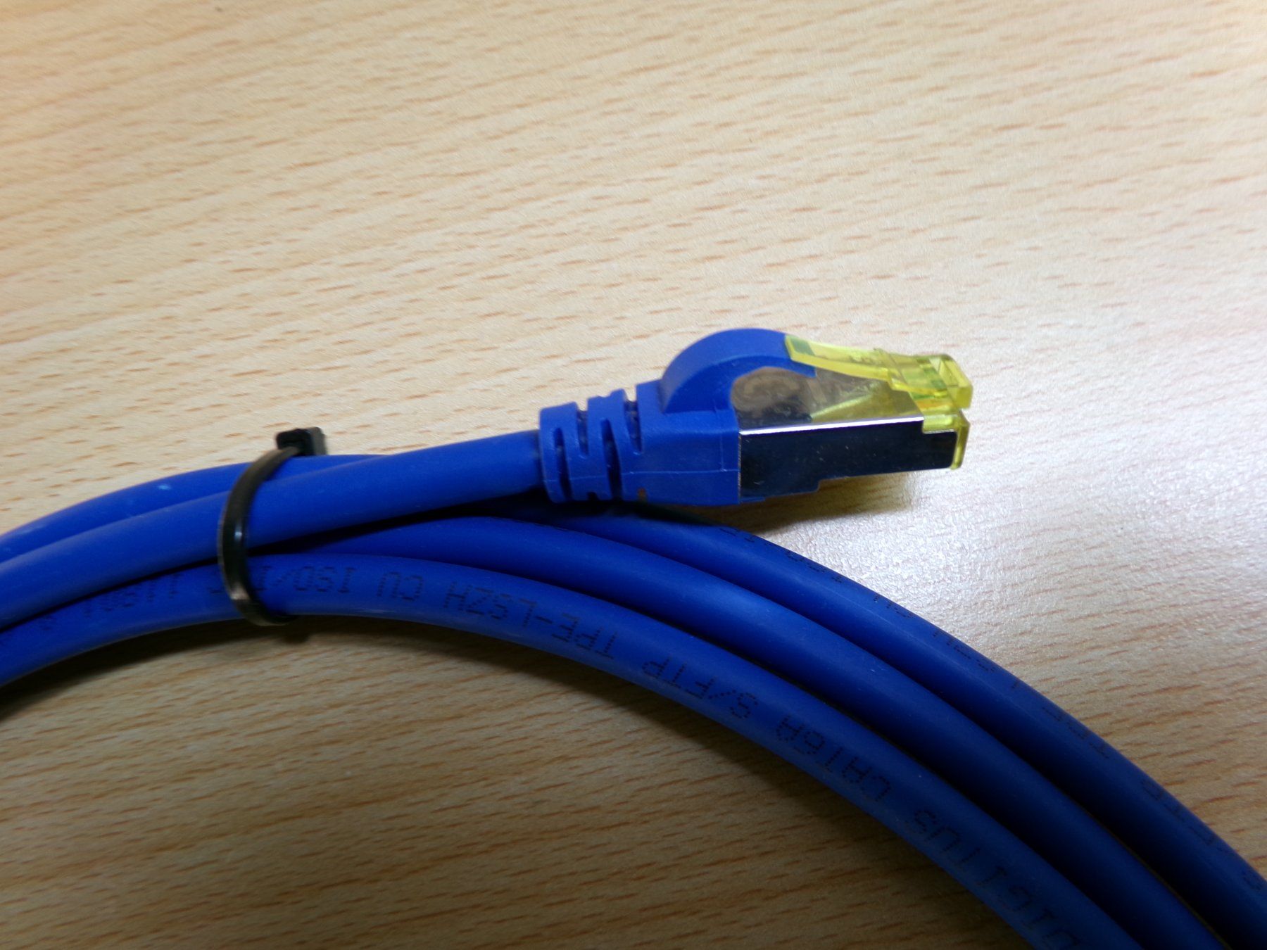 Kabel: Patchkabel 2m Cat6A – Neu (gemäss Beschreibung) aus Hombrechtikon von Maloev17 4