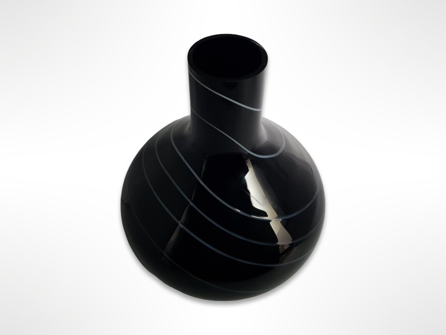 Vasen & Gefässe: Glasvase schwarz mit weisser Spirale – Gebraucht aus Suhr von Restwert_Suhr 1