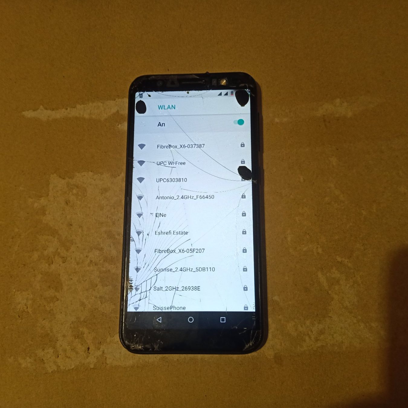 Telefoni cellulari / Smartphones: Android Handy: IRIS Vox Alpha Plus Display& Digitizer defekt – Usato da Winterthur venduto da Opusco 6