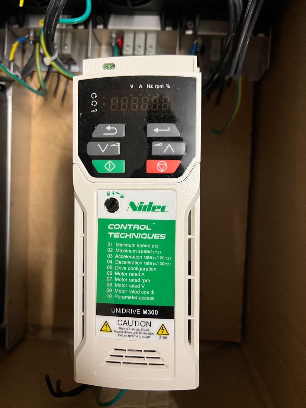 Elektronikbauteile: Frequenzumrichter Emerson / Nidec – Gebraucht aus Romanshorn von DonRicardoo