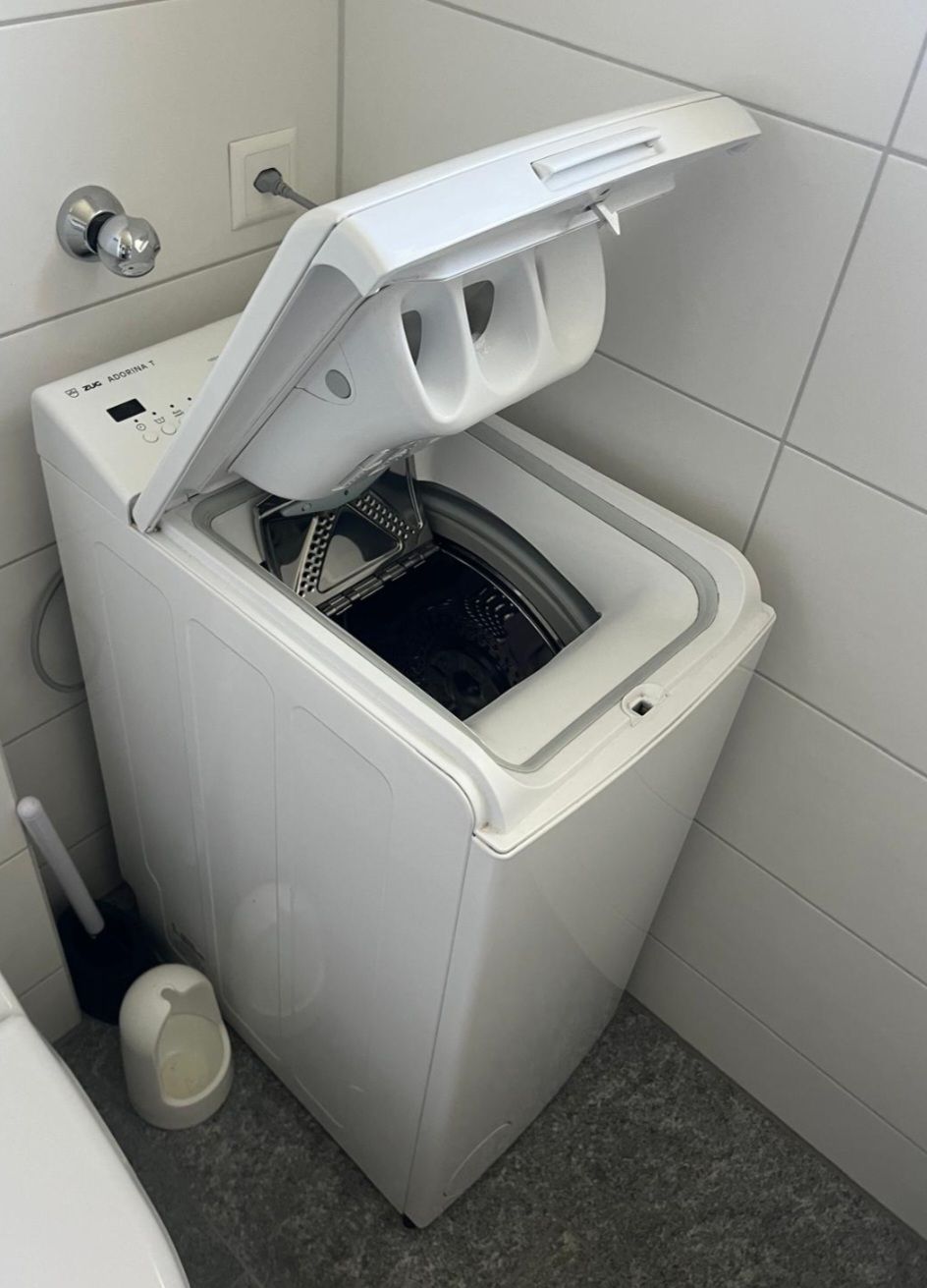V-Zug Lavatrici: Waschmaschine V Zug – Usato da Rickenbach b. Wil venduto da nic_8ljr