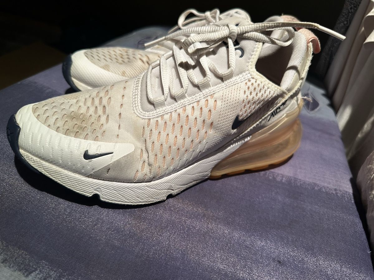 Scarpe da donna: Nike Air Max 270 Gr.39 – Usato da Hohenrain venduto da Flysohighmybutterfly 2