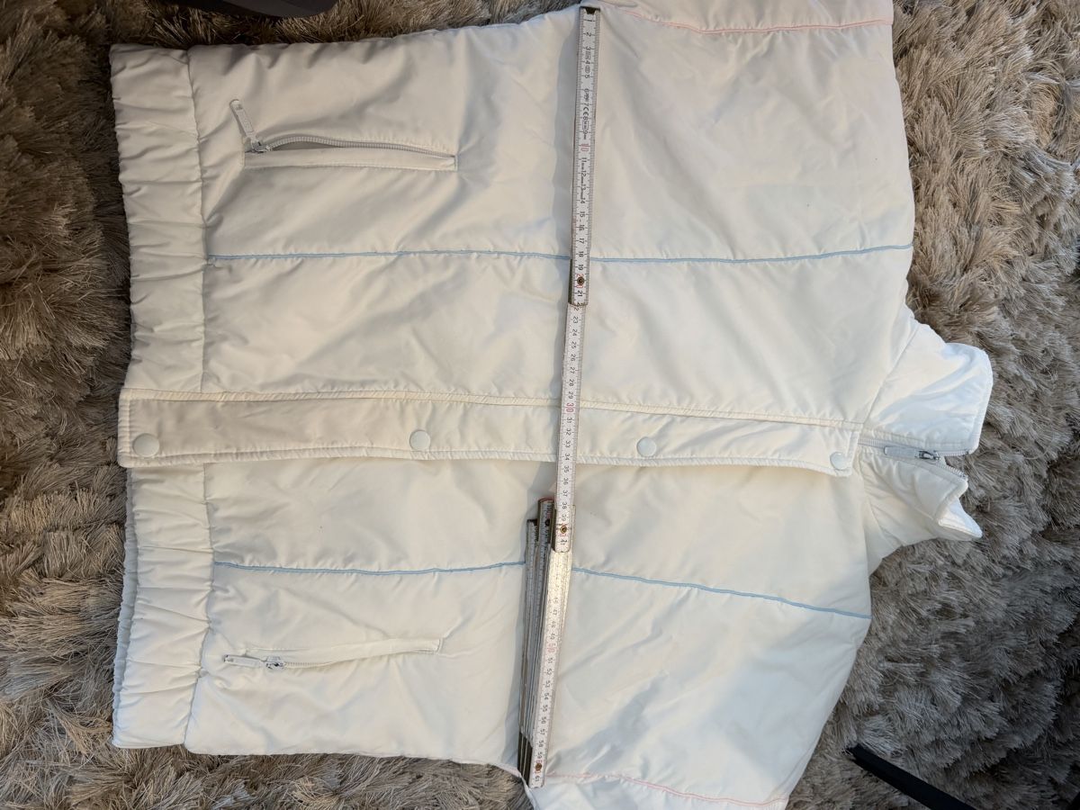 Giacche: Coole weisse Steppjacke Gr. M – Usato da Basel venduto da Ksjusha 8
