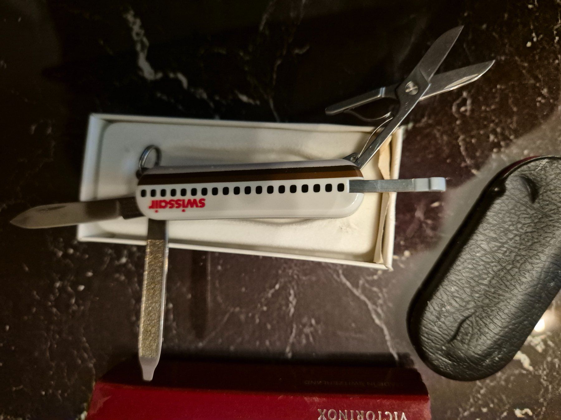 Swissair Coltelli tascabile: Sackmesser Swissair – Nuovo (secondo la descrizione) da Schaffhausen venduto da Karat0 1