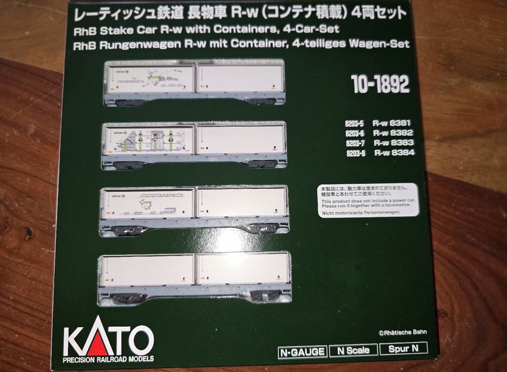 Kato Modelleisenbahnen: KATO RhB Rungenwagen mit Container 4 Teilig – Neu und originalverpackt aus Mels von was_7dsx