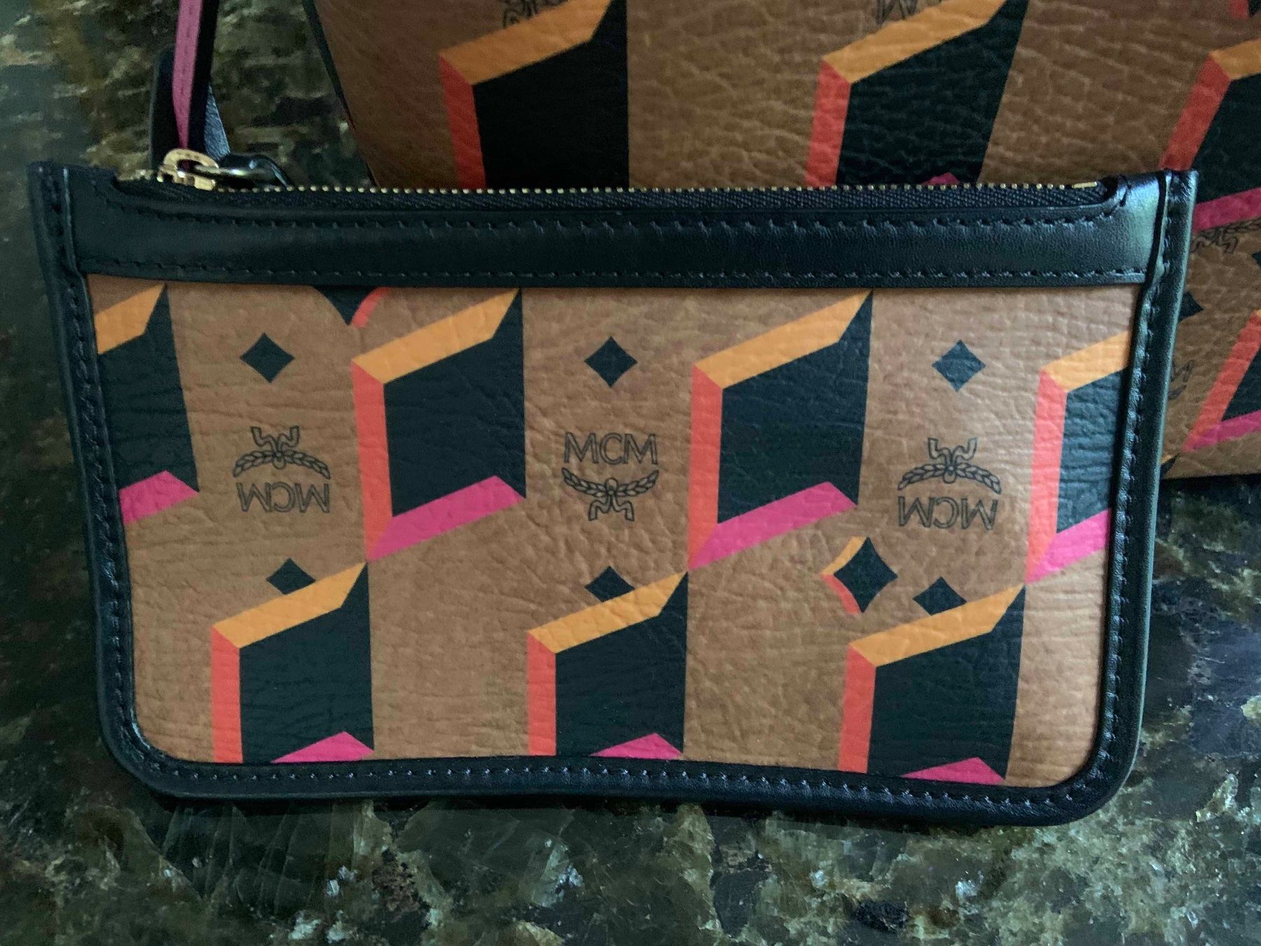 Mcm Taschen für Damen: MCM Umhängetasche inkl. Geldbeute – Gebraucht aus Winterberg ZH von Heiri_M. 2