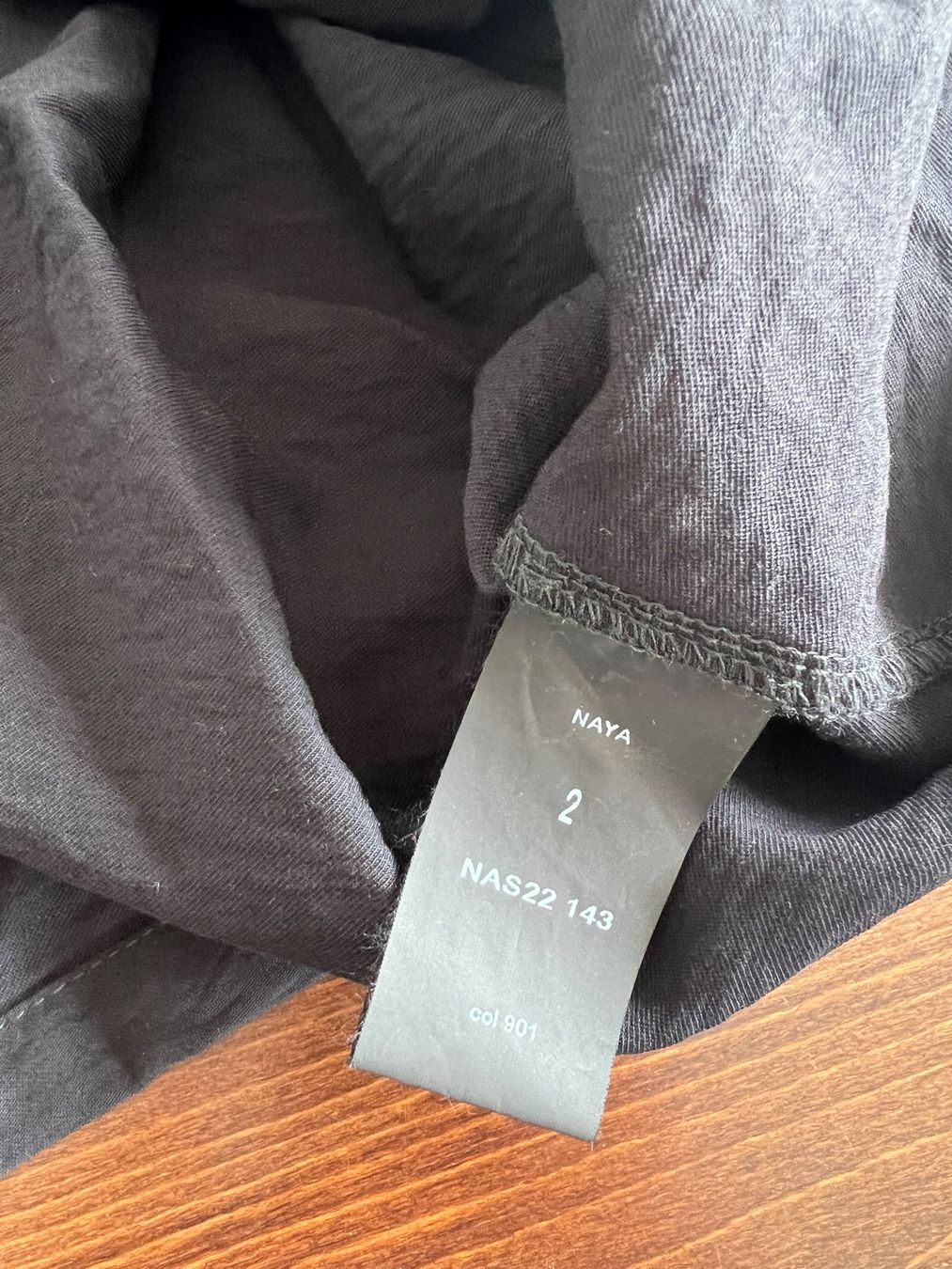 T-shirt: Schickes NAYA Kapuzenshirt, Gr. 2 Oversize oder XL – Usato da Ebmatingen venduto da Mistelu 3