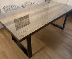 Esstisch mit Glasplatte 