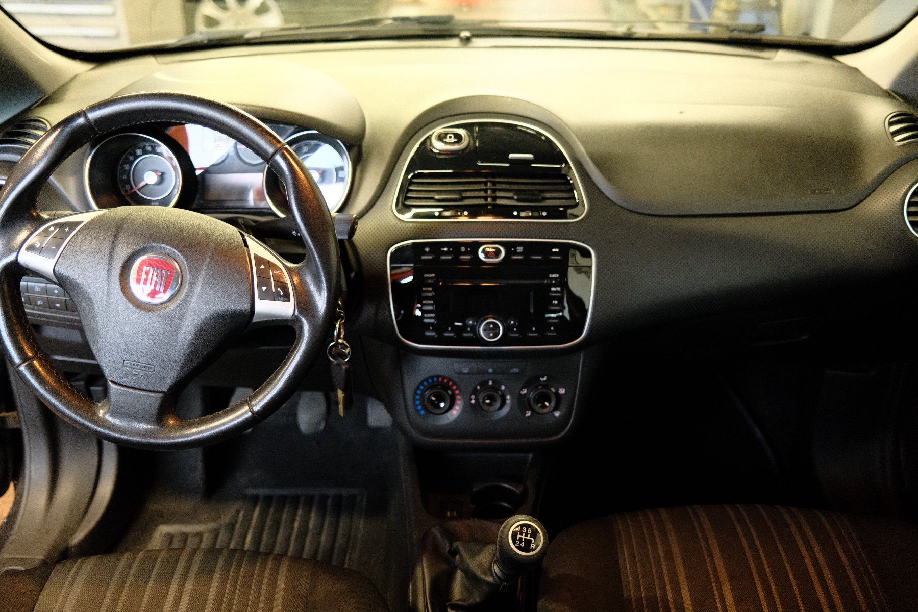 Fiat Autos: Fiat Punto 1.4 8V - AB MFK – Gebraucht aus Küssnacht am Rigi von milantech 7