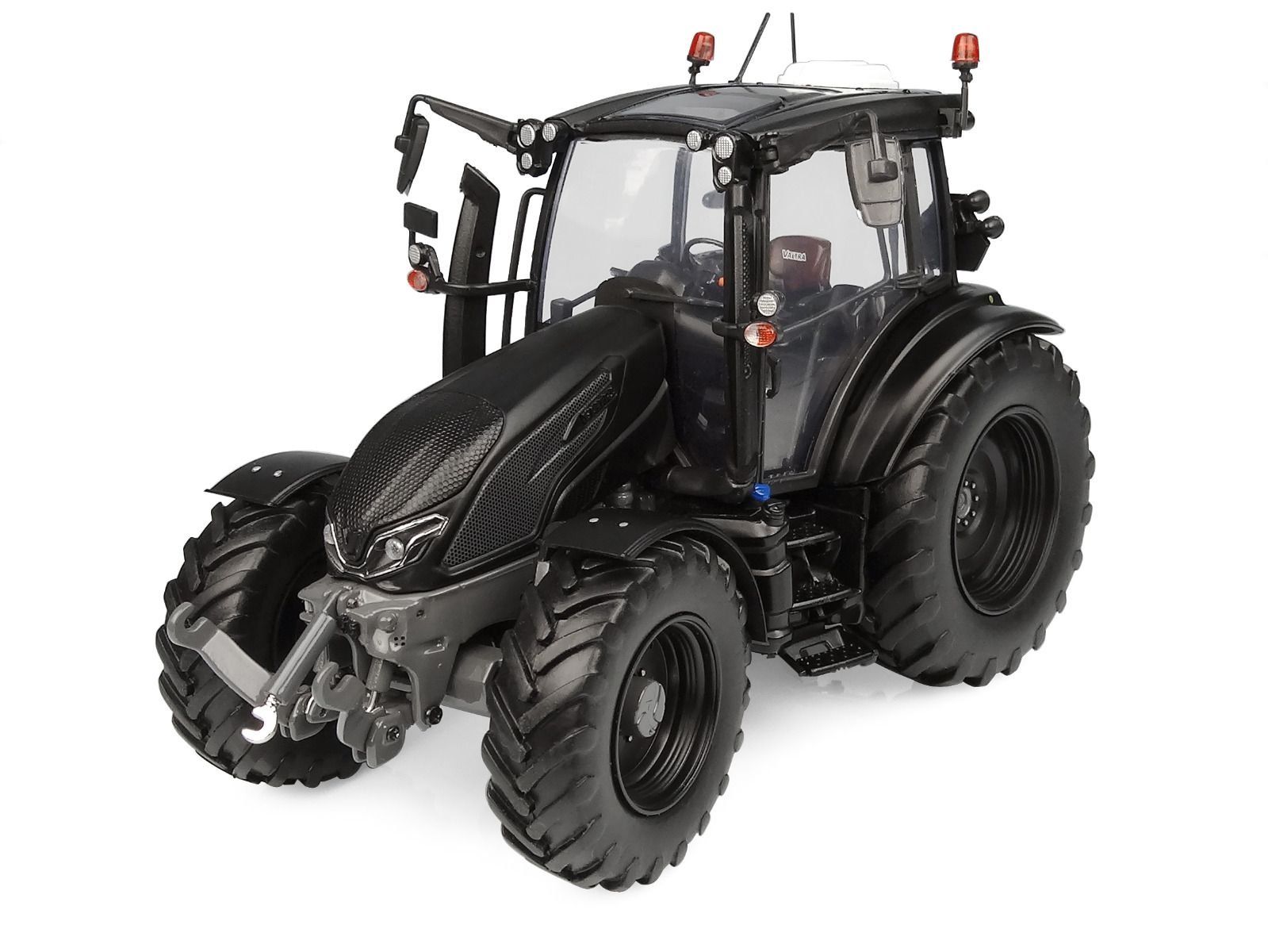 Kit di modellismo & Modellini statici: 1:32 Valtra G 135 matt schwarz 2022 – Nuovo e nell'imballaggio originale da Affoltern am Albis venduto da Modellshop-8910