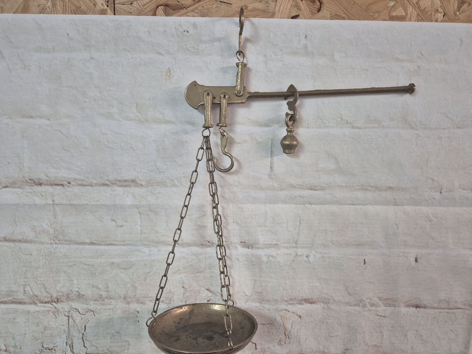 Bilance e pesi: Balance décorative en laiton  – Usato da Le Locle venduto da CHEGUA 1