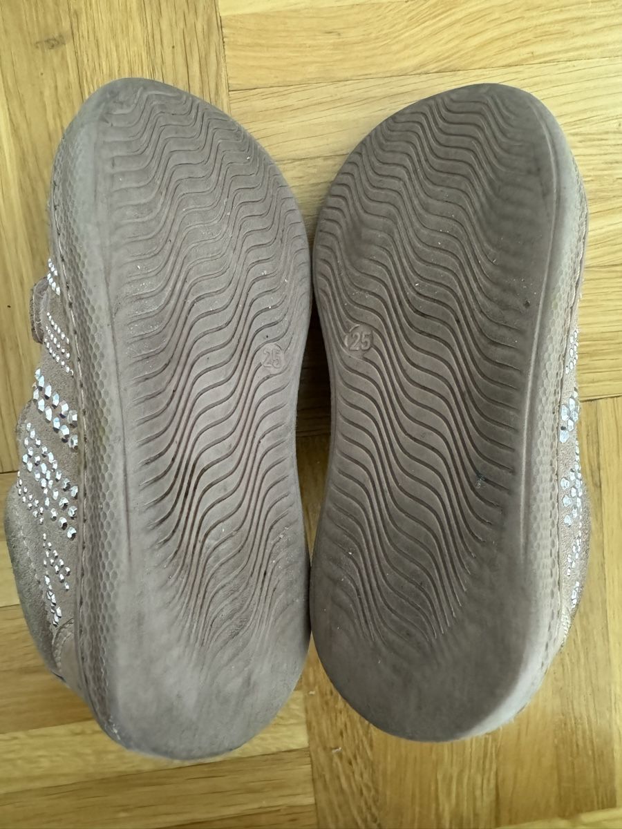 Primigi Schuhe für Mädchen: Kinder Primigi Sneakers, Gr. 25 – Gebraucht aus Kilchberg ZH von Von_dutch 4