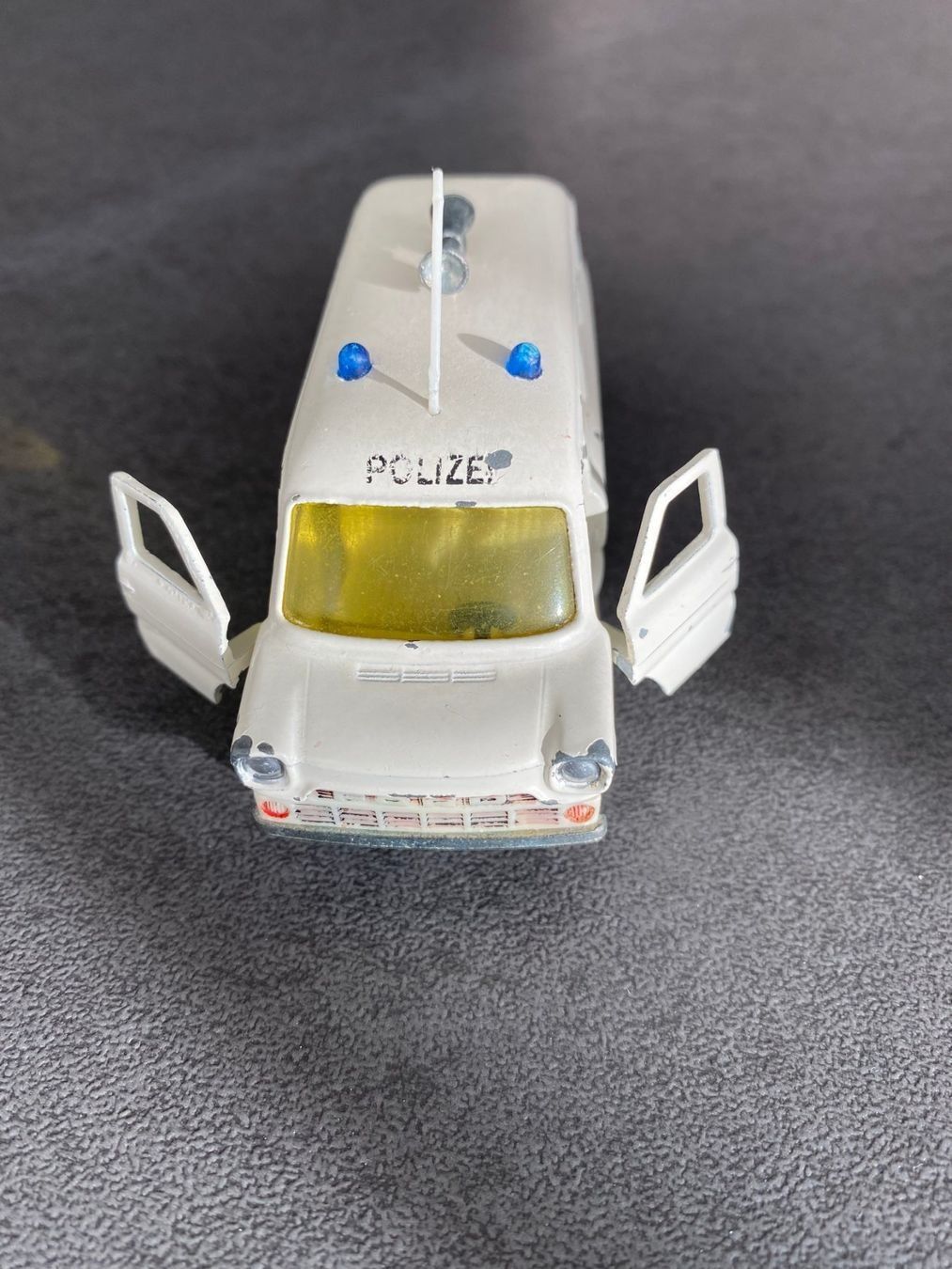 Siku Modellini d'auto: Siku Ford Transit Polizei – Usato da Meyrin venduto da Abac007 1