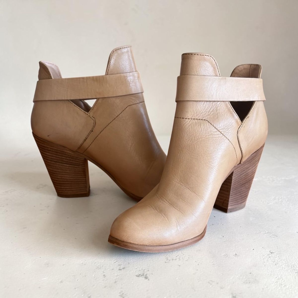 Scarpe da donna: Stiefeletten, Ankleboots – Nuovo (secondo la descrizione) da Hausen am Albis venduto da abra-kadabra-kobra 1