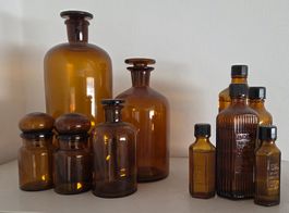 Flaschensammlung Deko