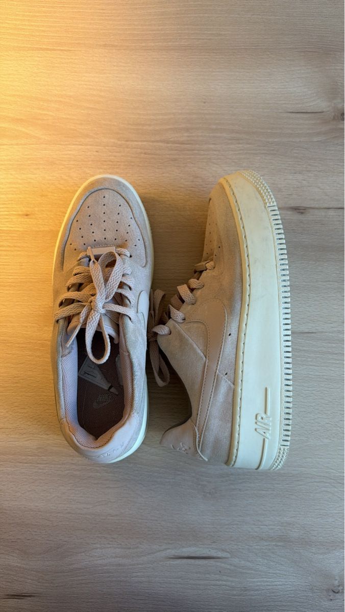 Nike Damenschuhe: NIKE AIR FORCE 1 LOW – Gebraucht aus Puplinge von yav_9r9f 2
