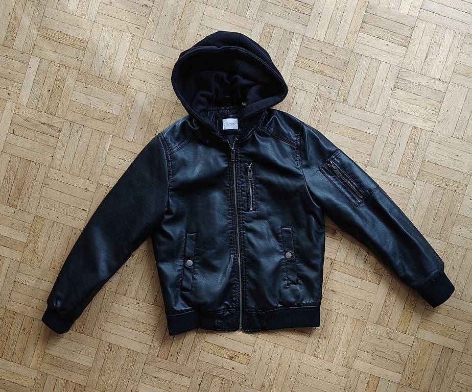 Giacche & Cappotti: Biker Jacke Gr. 140 (Kunstleder) – Nuovo (secondo la descrizione) da Fällanden venduto da piie