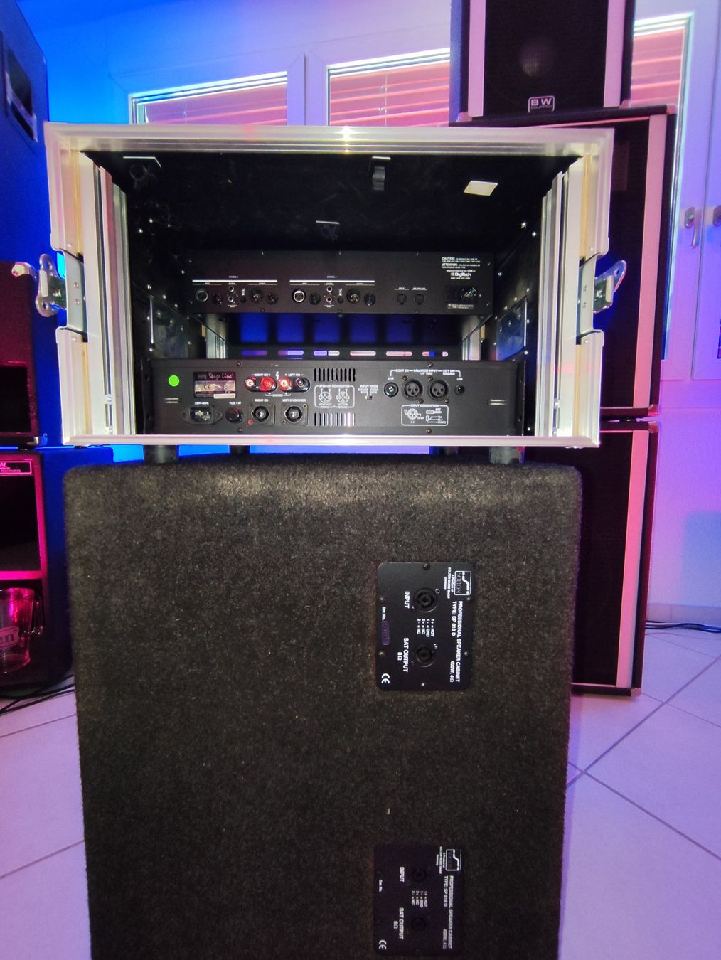 Peavey Casse acustiche: Männerhöhlen Party Anlage – Usato da Opfikon venduto da cuti2000 5