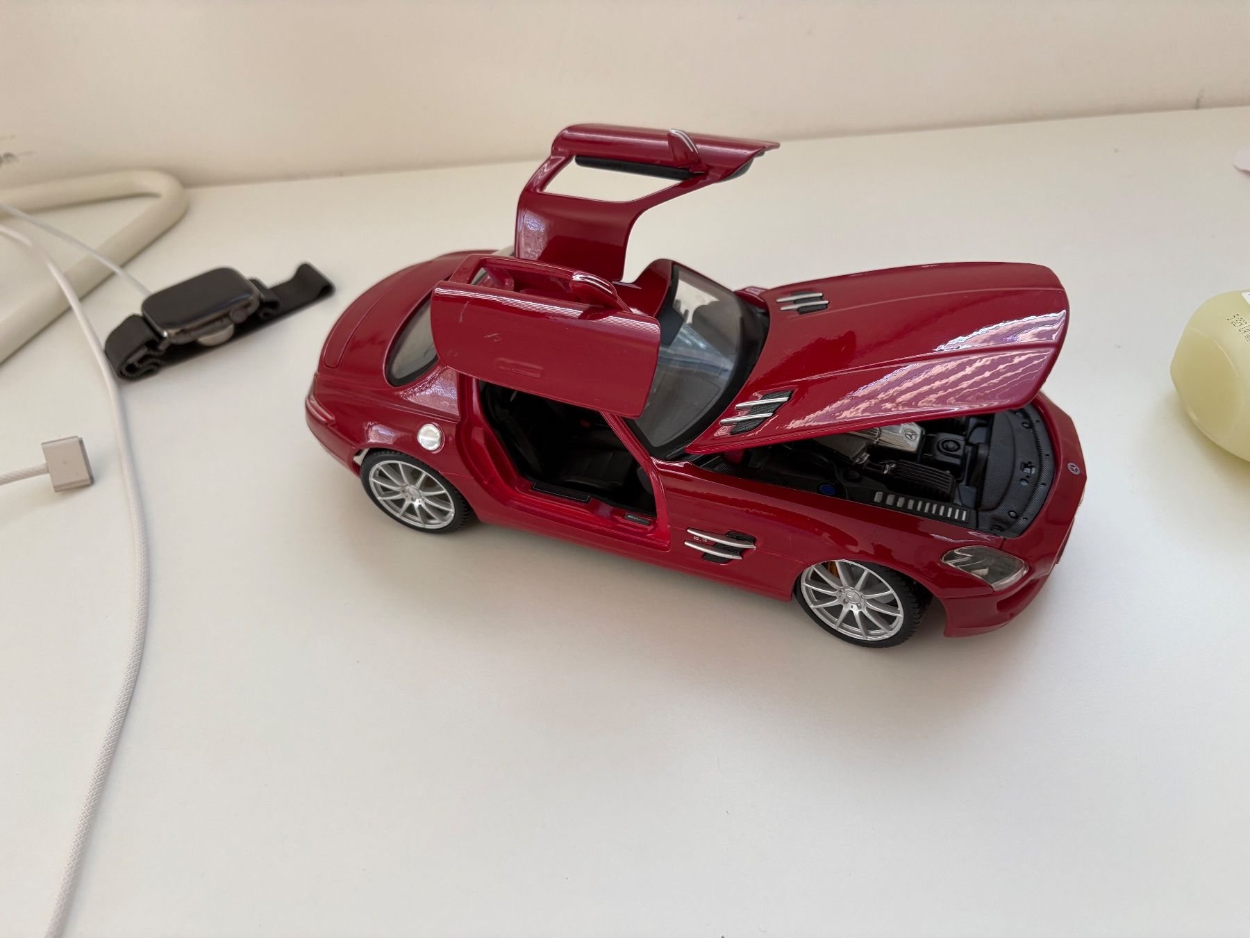 Mercedes-Benz Modellini d'auto: Mercedes-Benz SLS AMG 1:18 – Usato da Möhlin venduto da dth_5mw9