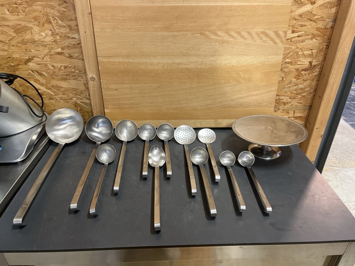 Elettrodomestici da cucina: Lot PIAZZA SCHÖPFBESTECK/KELLEN 13 Teilig – Usato da Dittingen venduto da Cervolino77