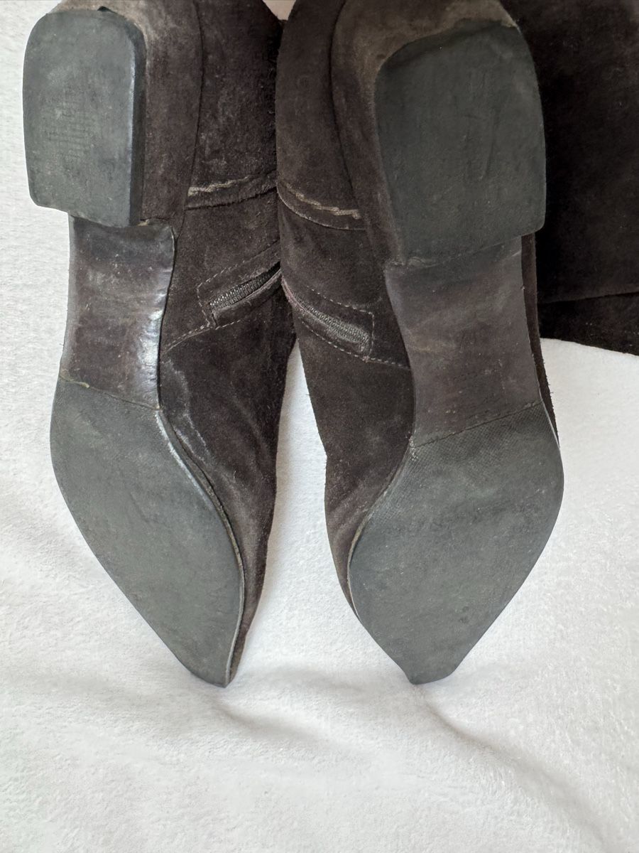 Prada Scarpe da donna: Elegant Brown Suede Knee-High Boots - Size 37 – Usato da Genève venduto da Lux_trend26 4
