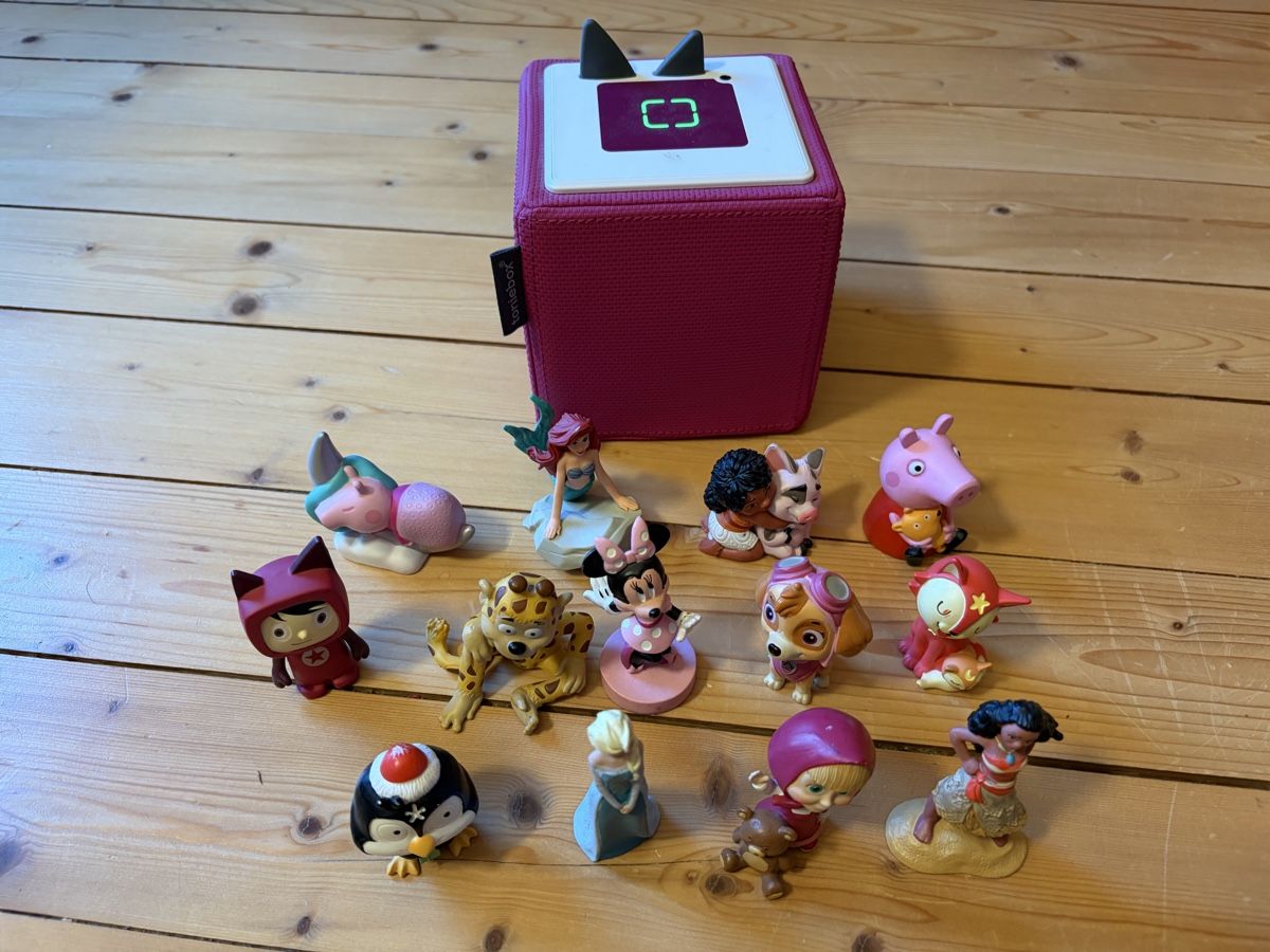 Audiolibri: Tonie Box Pink mit 13 Figuren – Usato da Rorbas venduto da Flavia1988