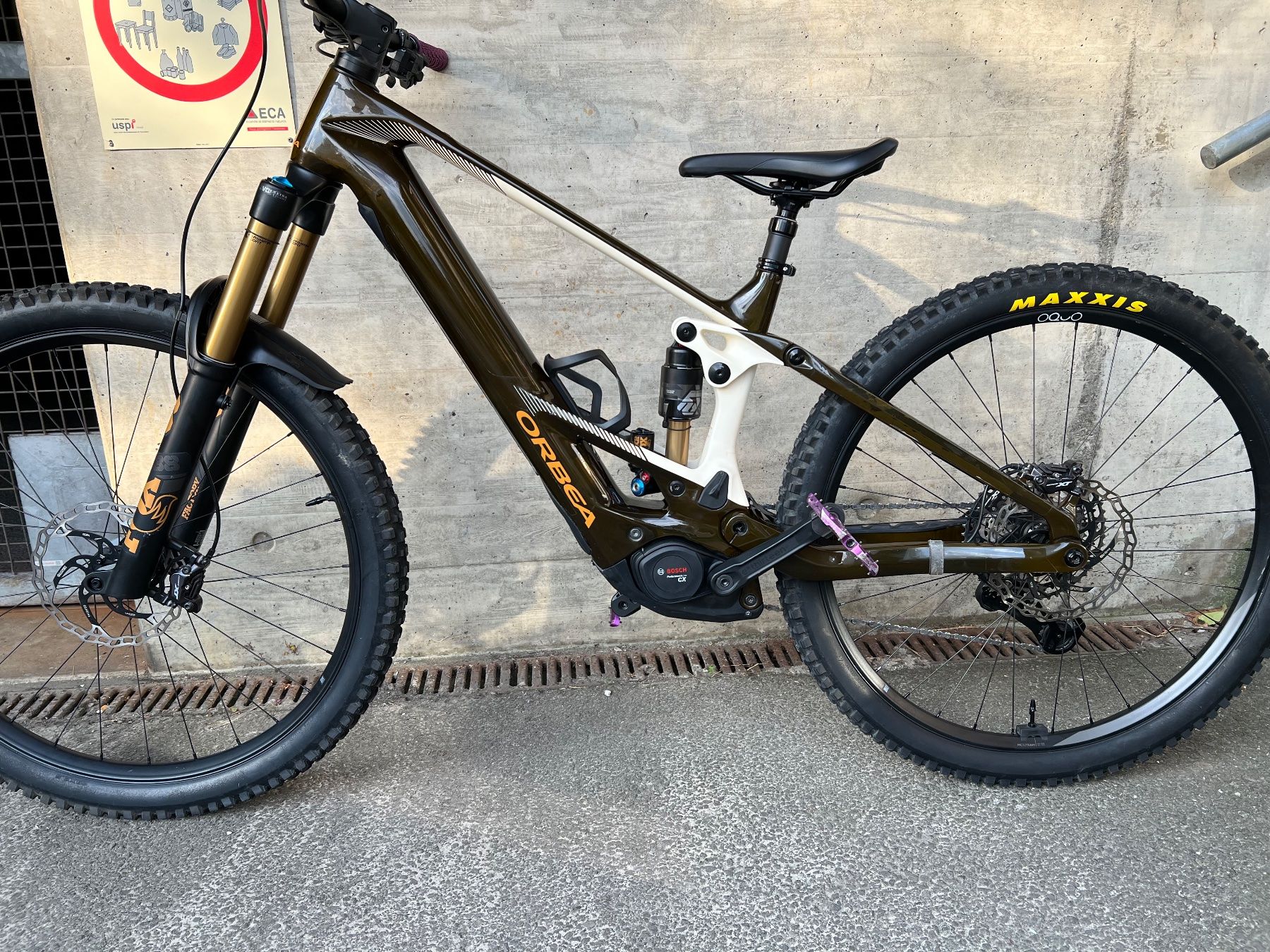 Orbea Biciclette: Vélo électrique Orbea Wild – Usato da Mézières VD venduto da patitos222 4