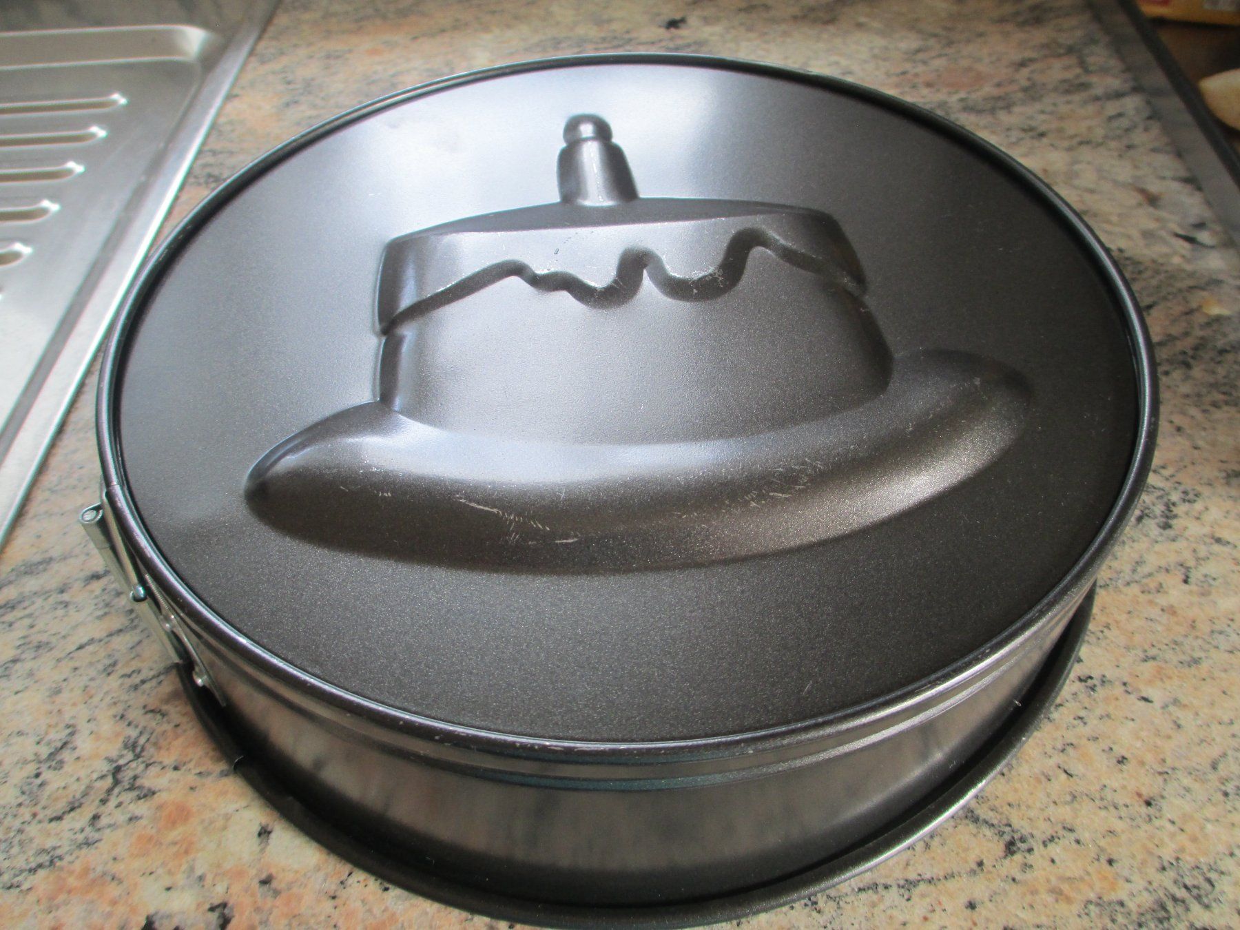 Migros Teglie da forno: Back Kuchenform 24cm Durchmesser – Usato da Landquart venduto da Froneri