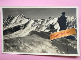1596 Blick vom Wetterhorngipfel gegen Schreckhörner