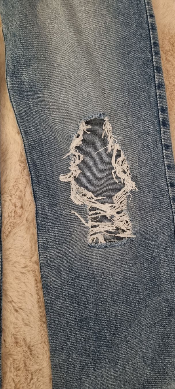 Jeans: Jeans Gr. 38, Sinsay, Destroyed Look – Usato da St Gallen venduto da vir_5kgt 4