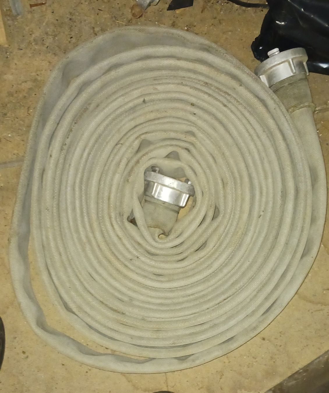 Tubi & Tubi flessibili: WASSERSCHLÄUCHE FÜR HYDRANT – Usato da Ried-Brig venduto da ugukim