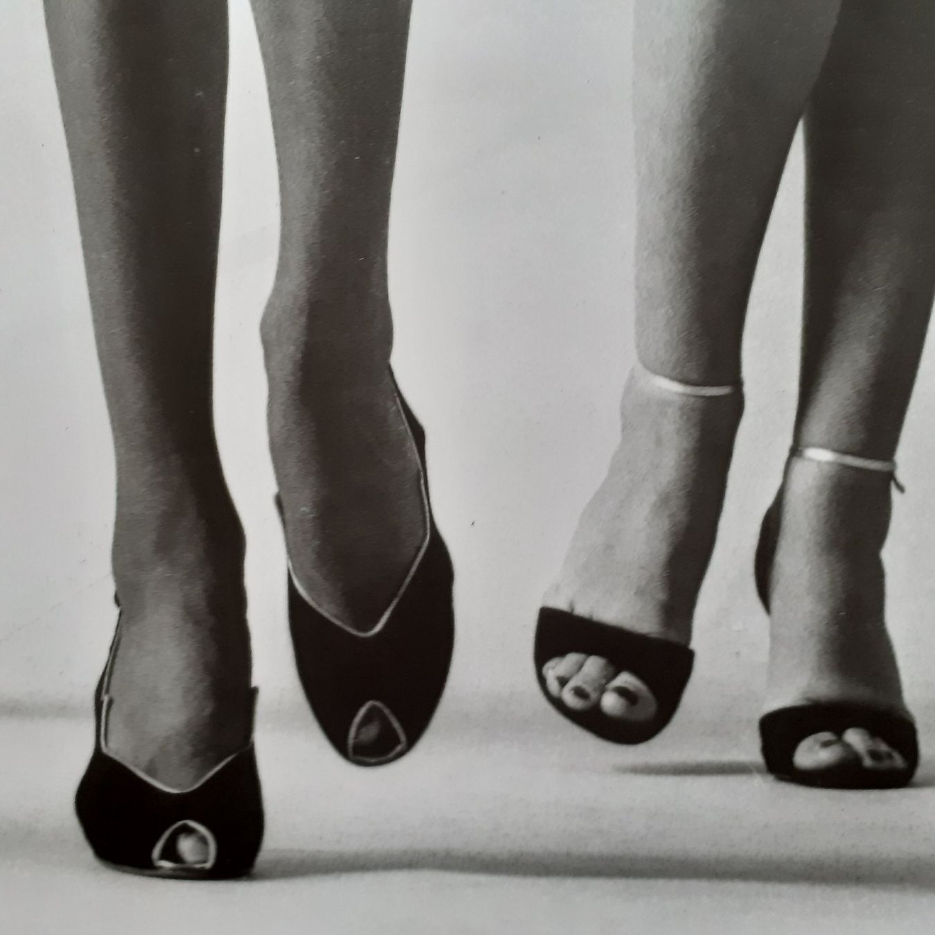Foto & Immagini: Helmut Newton, "They are coming"  Grossformat 1994 – Usato da Basel venduto da Luge 6