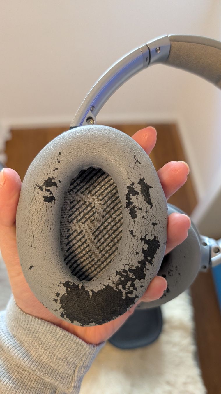 Bose Cuffie: Kopfhörer Bose QuietComfort silber – Usato da Zürich venduto da NaomiManon 4