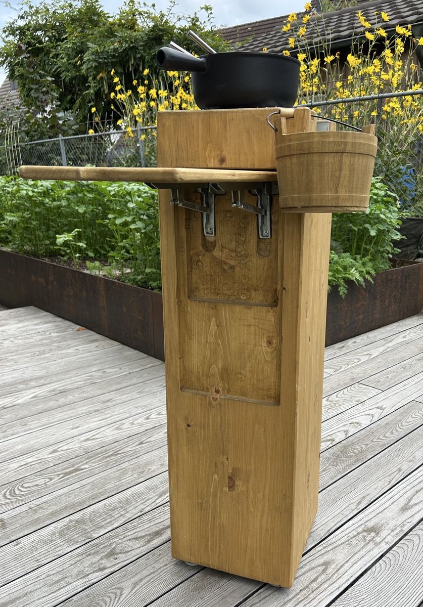 Allestimento di negozi e stand fieristici: Fondue-Bar Holz – Usato da Nänikon venduto da robinson-1 3