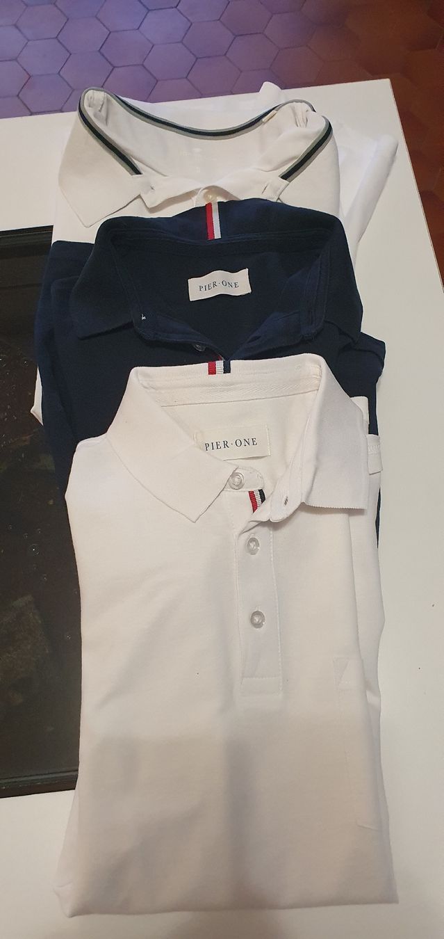 Chemises, T-shirts & Polos: lot de 3 polo, taille S – D'occasion à Aven par stphane1577