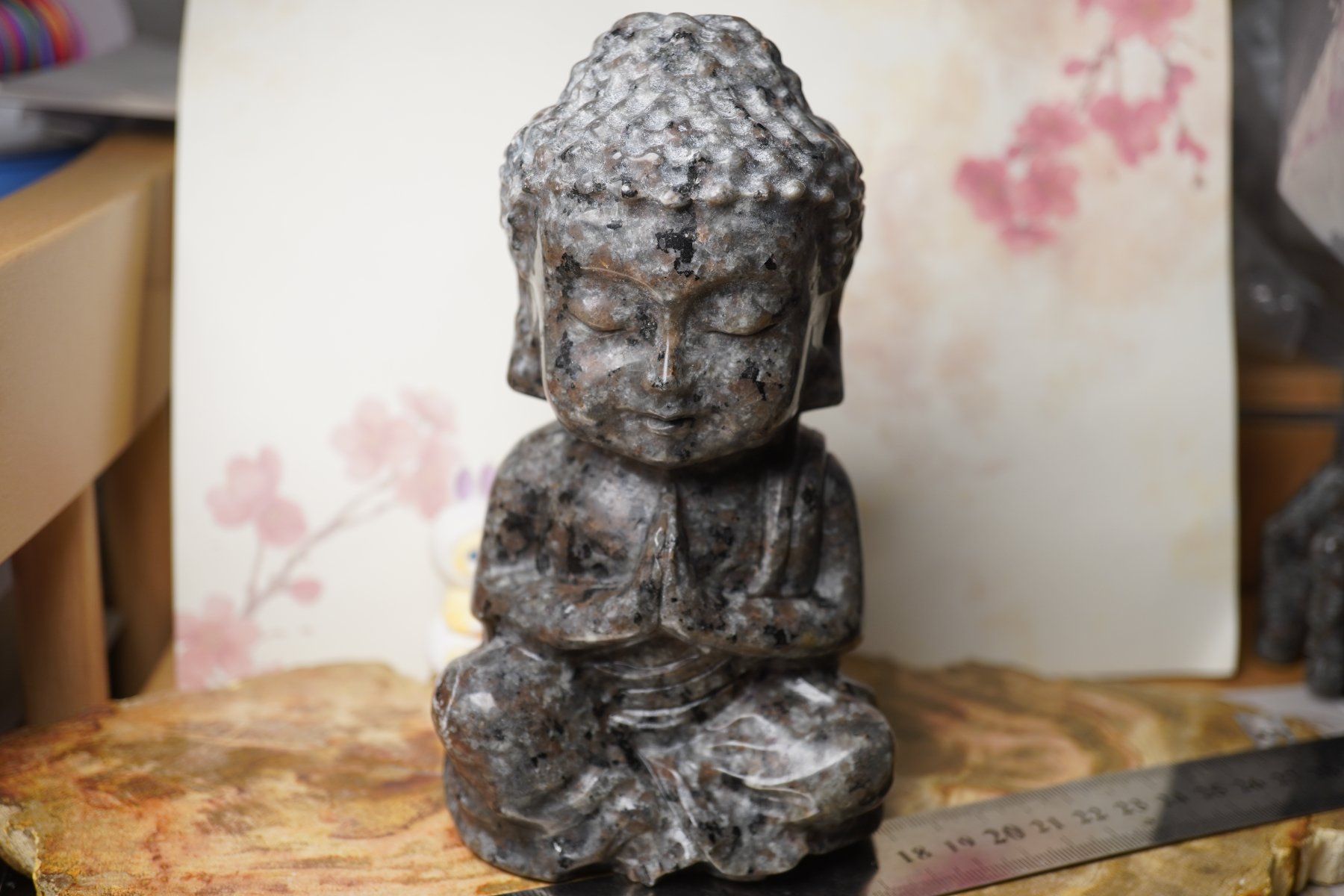 Minerali & Pietre curative: Yooperlit UV  Aktive   Buddha XL   15cm x  7cm – Nuovo e nell'imballaggio originale da Eschenbach SG venduto da topstone 4