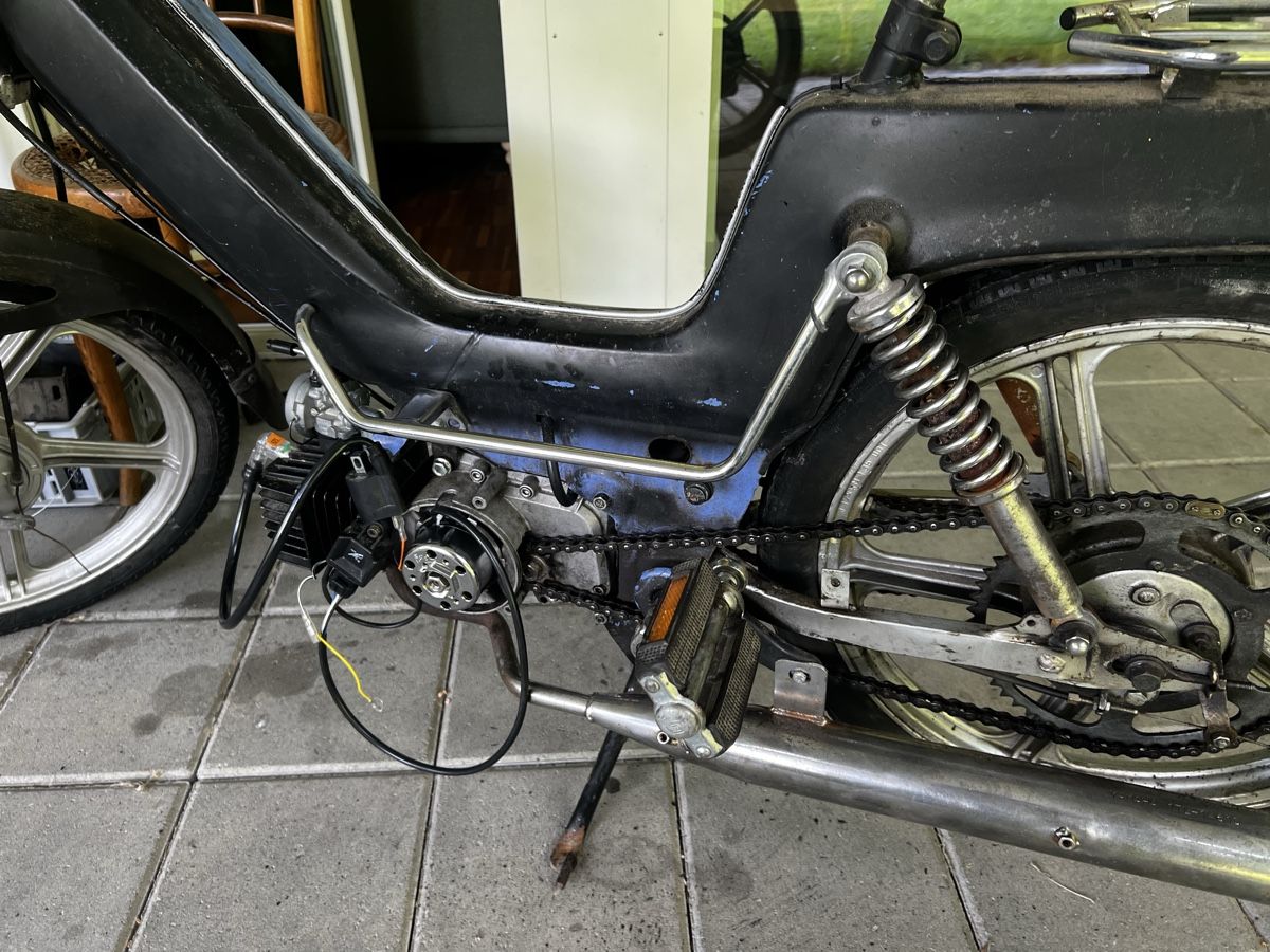 Yamaha Ciclomotori: Mofa Yamaha, Minarelli V1 Motor – Difettoso da Langnau i. E. venduto da Keramika12 2