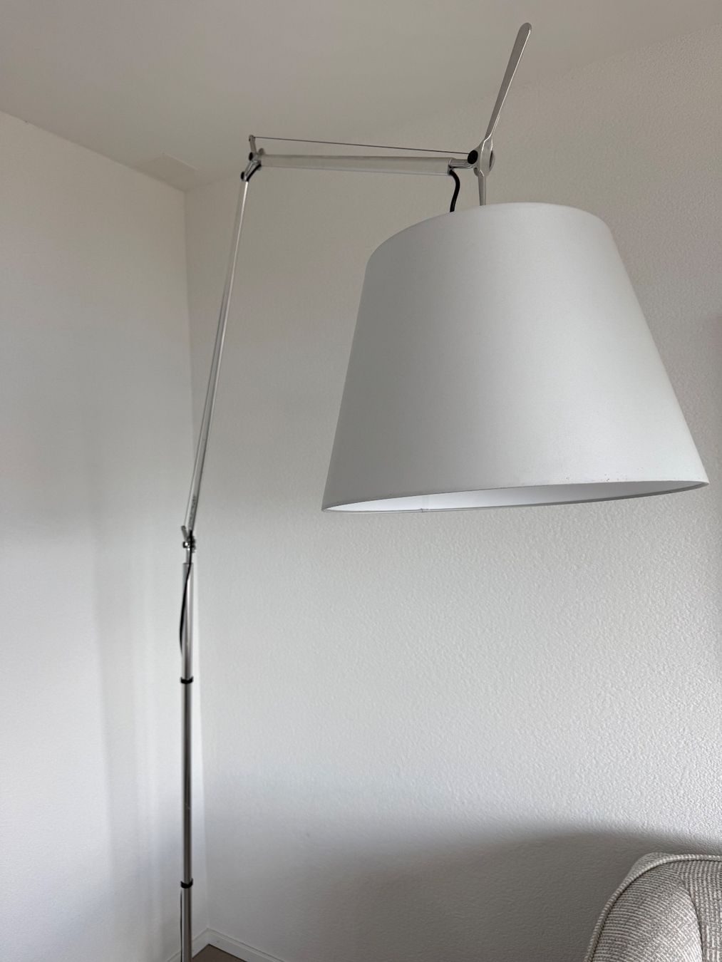 Artemide Lampade: Lampe à pieds – Usato da Féchy venduto da Florence.vgunten 1