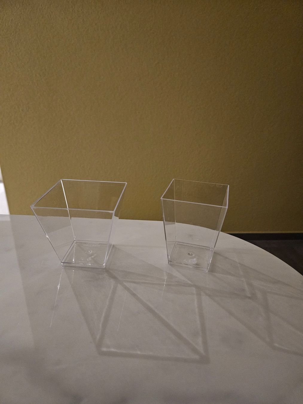Contenitori & Simili: Dessert plastikbecher – Usato da Oberwangen TG venduto da jan_y6sm 1
