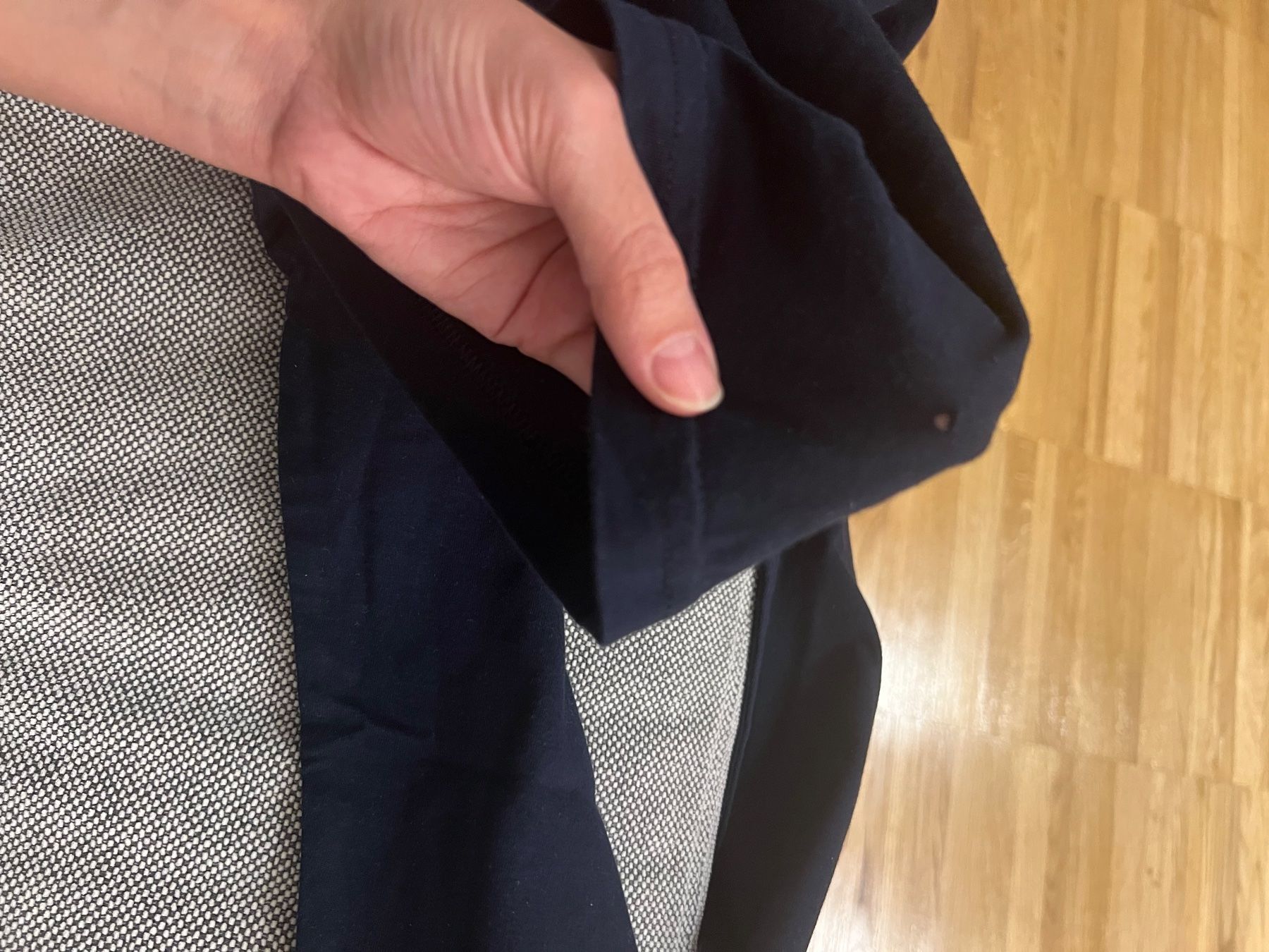 Blusen: Navy blue long sleeve blouse – Defekt aus Adliswil von Marjin 2