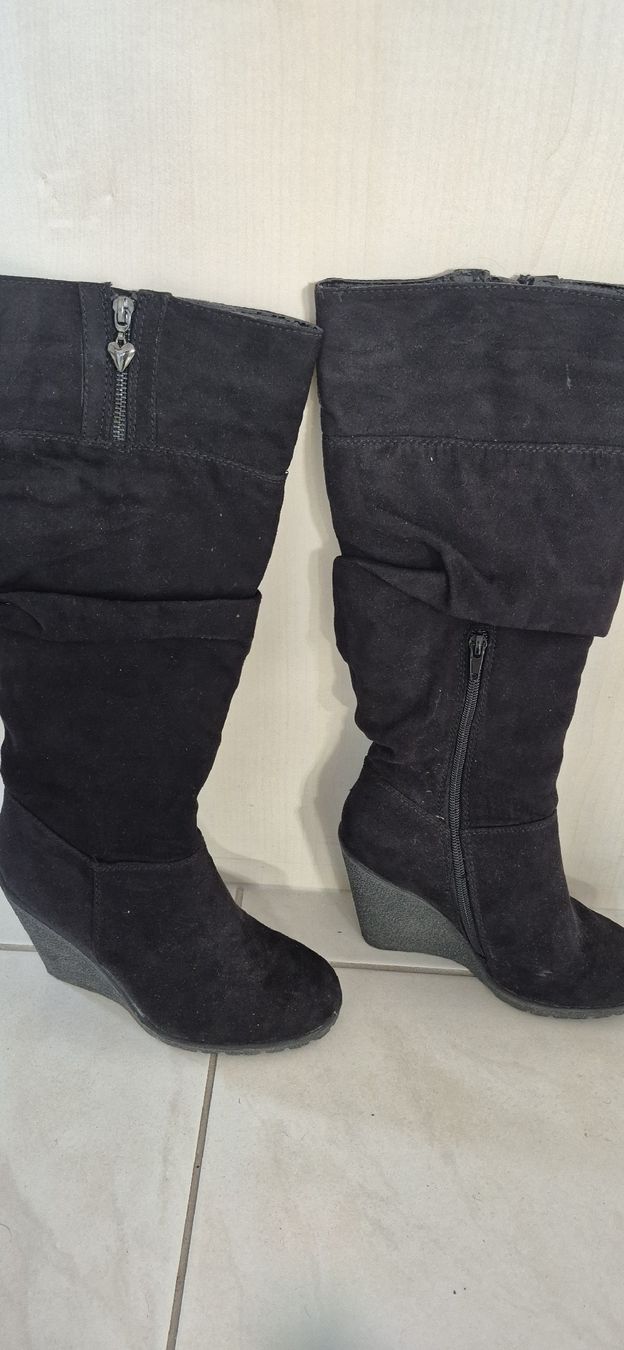 Graceland Scarpe da donna: Schwarze Winter Stiefel mit Keilabsatz, Grösse 37 – Usato da Aesch BL venduto da Moni1211 1