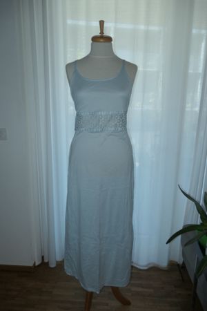 Kleid HANRO hellblau mit Spitze Grösse L