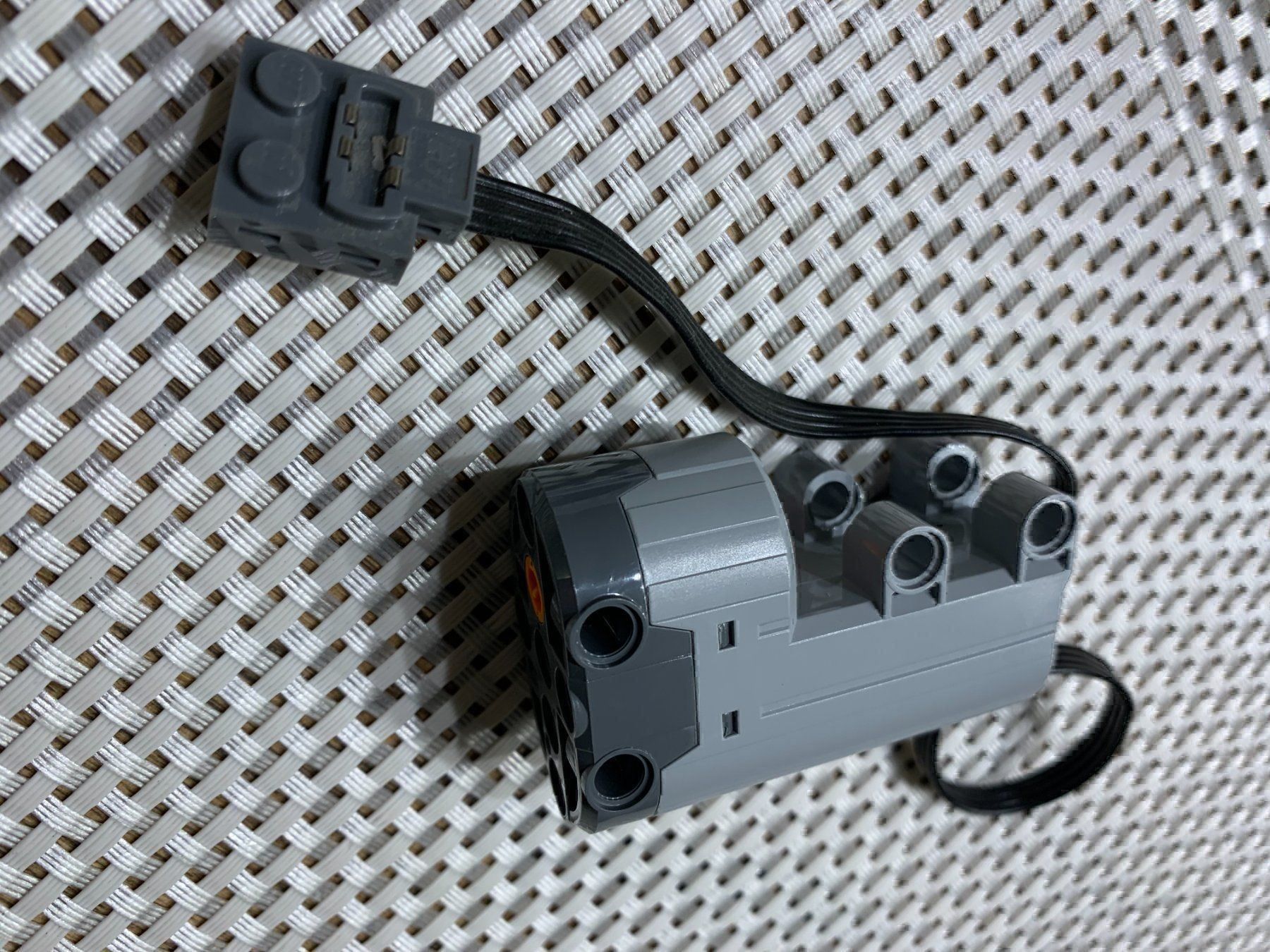 Lego Giocattoli: Original Lego Technik Servo Motor Power Function 88004 defek – Difettoso da Buochs venduto da Techtelmechtel